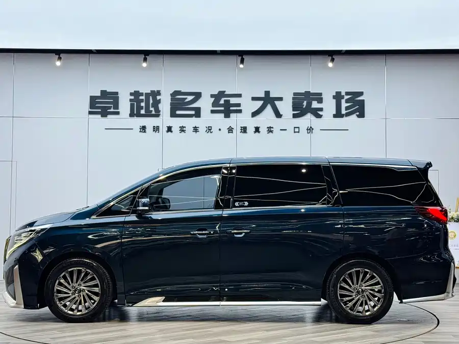 GAC Trumpchi M8
