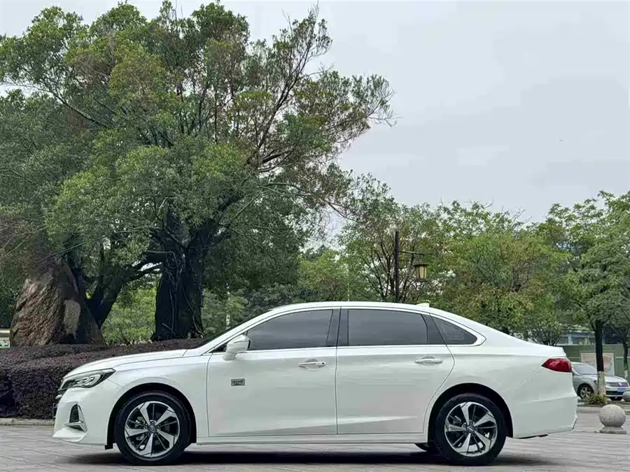 GAC Trumpchi GA6