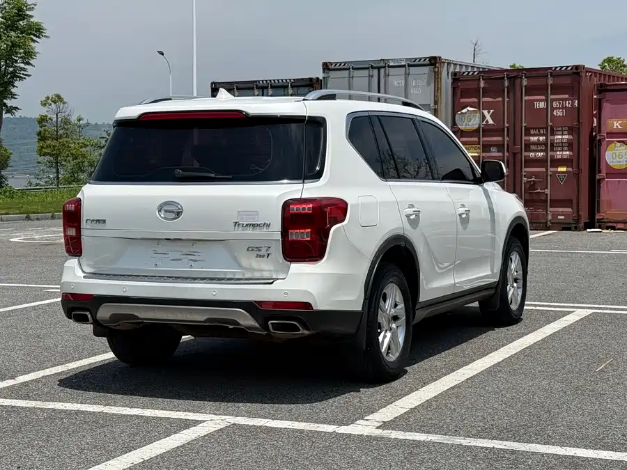 GAC Trumpchi GS7
