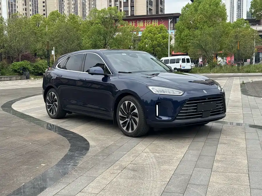 AITO Wenjie M5