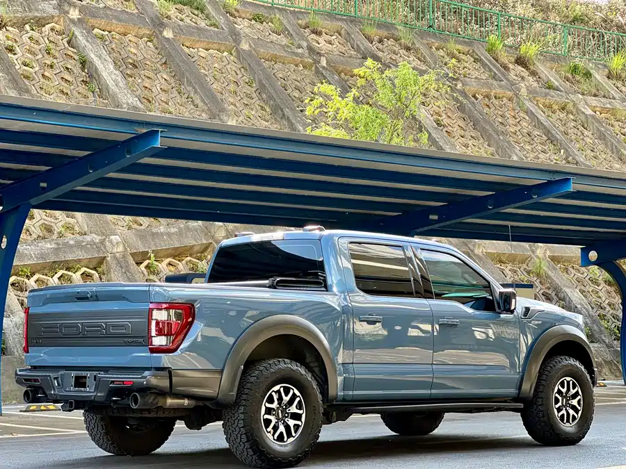 Ford F-150 Raptor