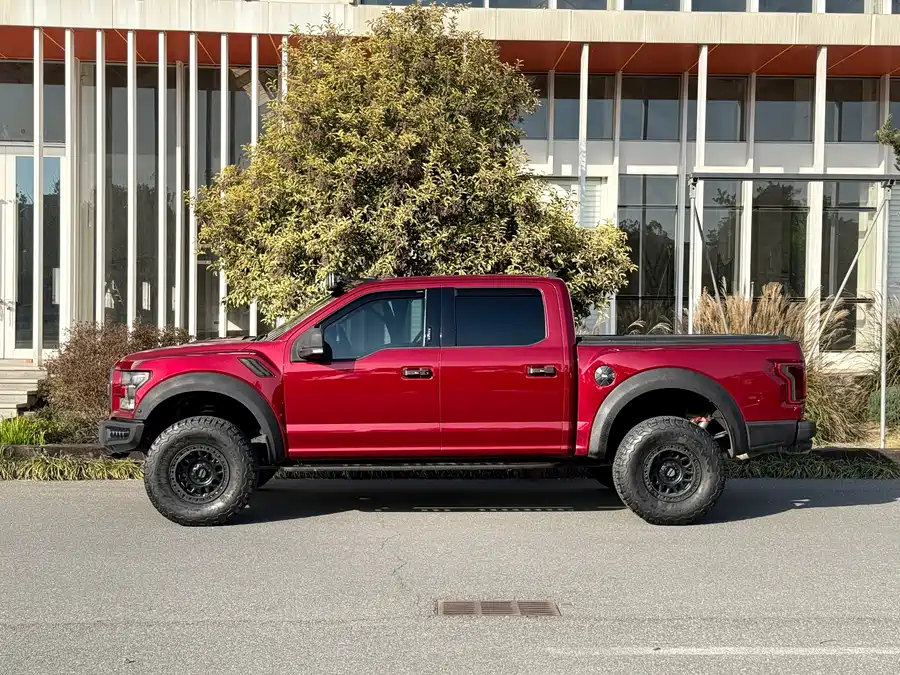 Ford F-150 Raptor