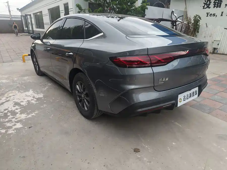 BYD Qin L