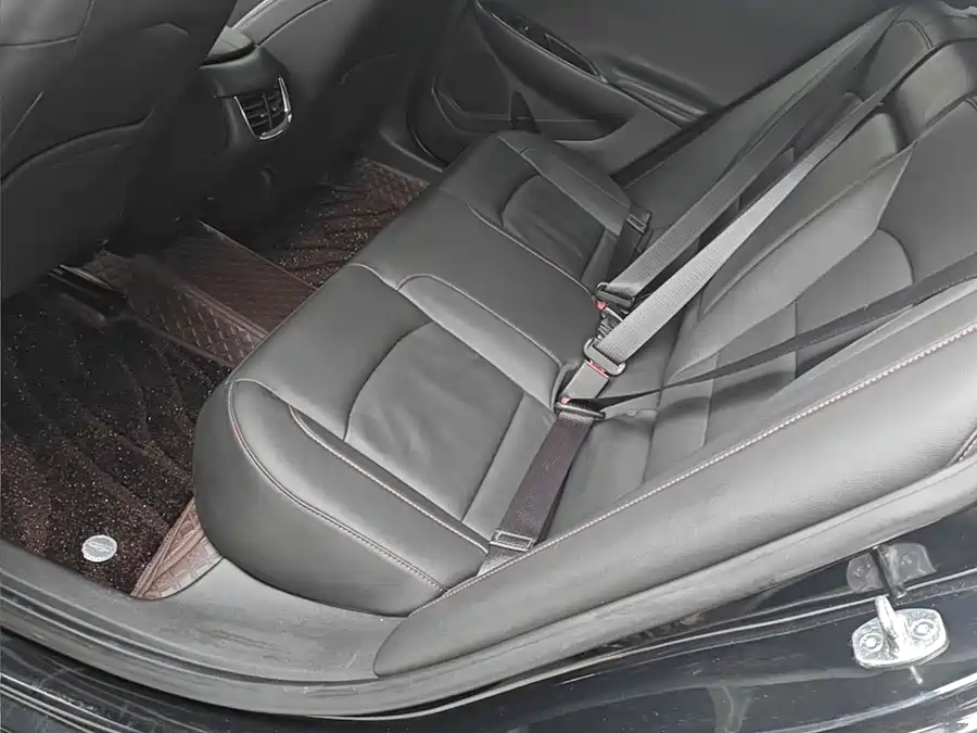 Chevrolet Malibu XL