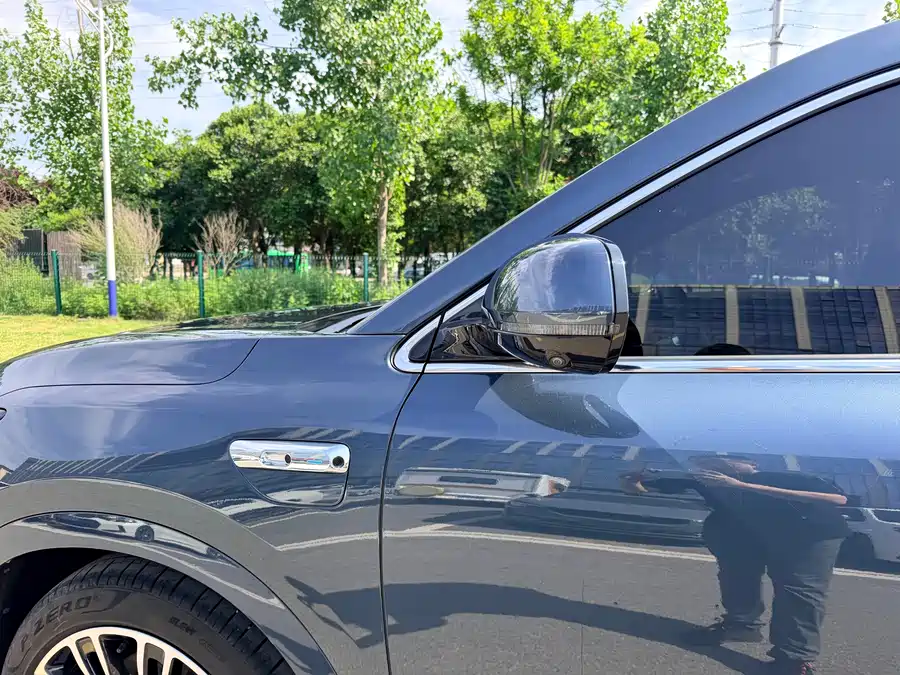 AITO Wenjie M7