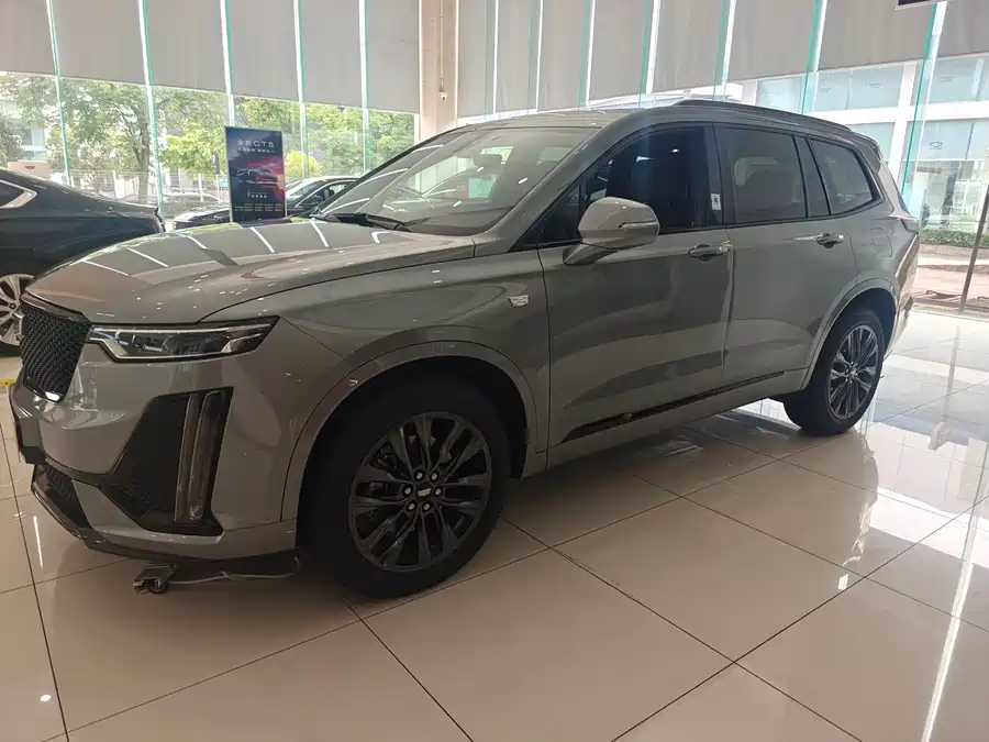 Cadillac XT6