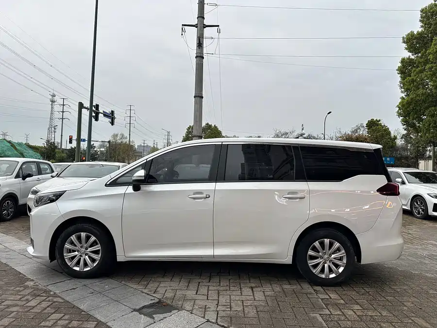 GAC Trumpchi M6