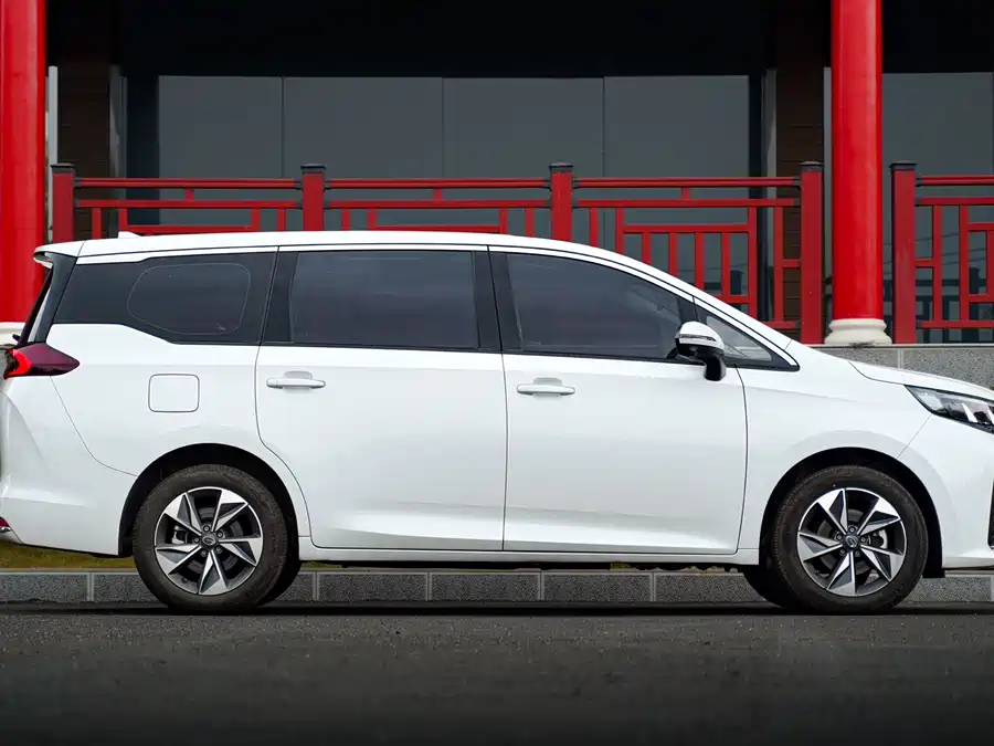 GAC Trumpchi M6