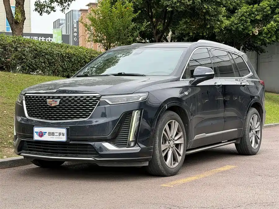 Cadillac XT6