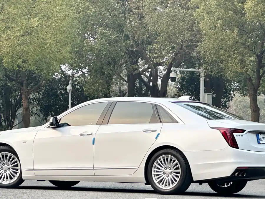 Cadillac CT6