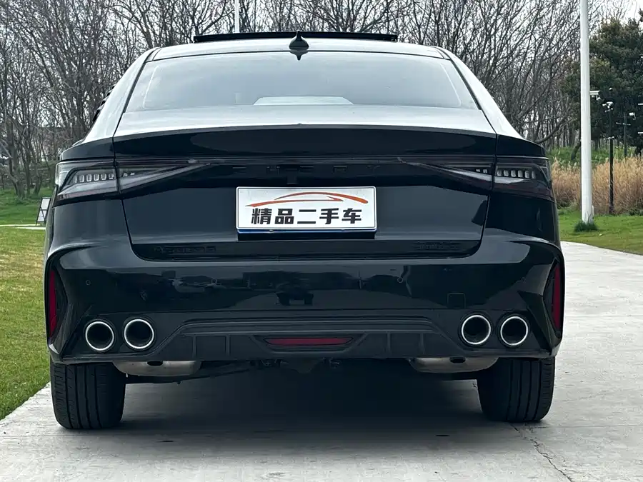 Chery Arrizo 8