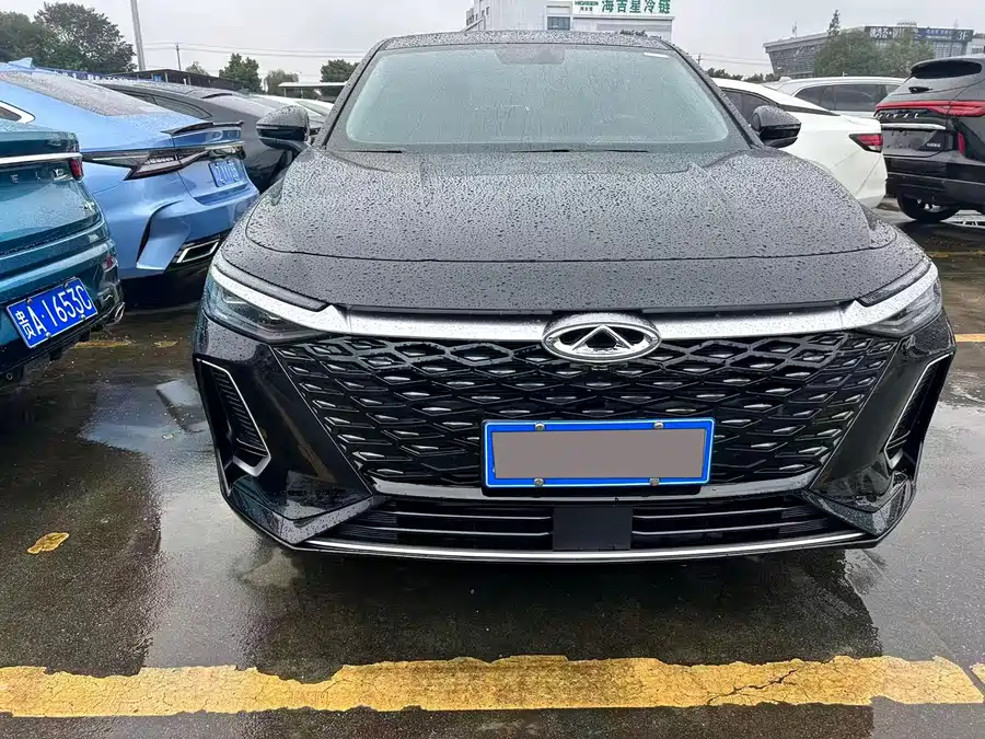 Chery Arrizo 8