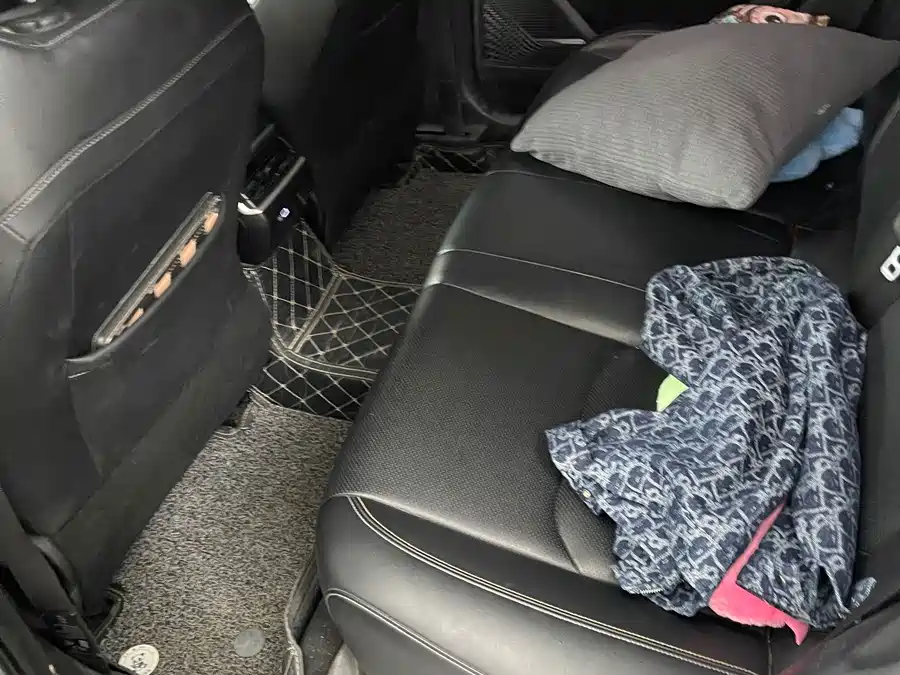 Geely Emgrand L HiP