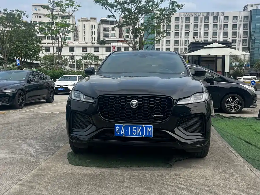 Jaguar F-PACE