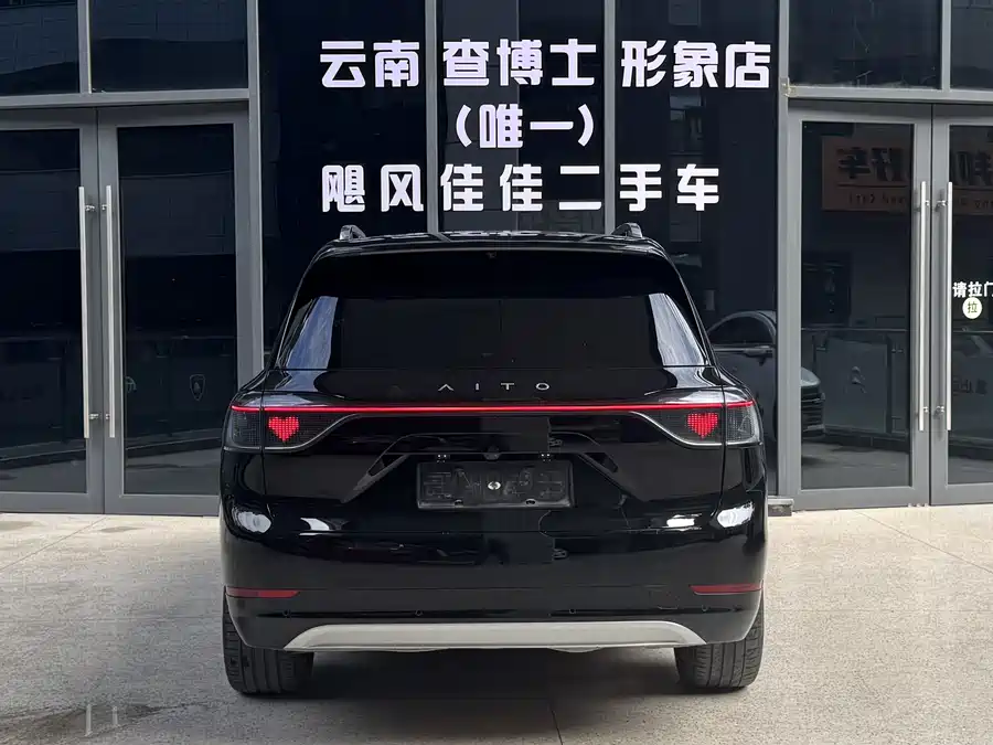 AITO Wenjie M9