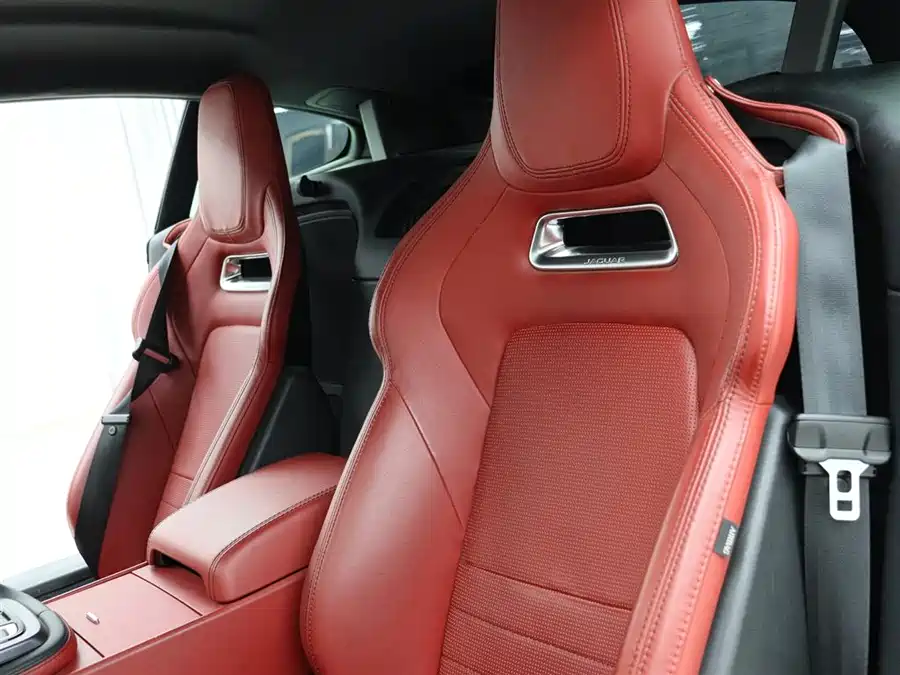 Jaguar F-TYPE
