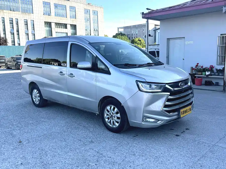 JAC Refine Ruifeng M4