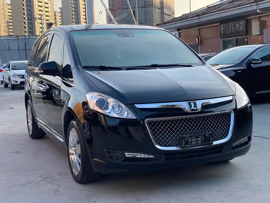 Luxgen MASTER CEO
