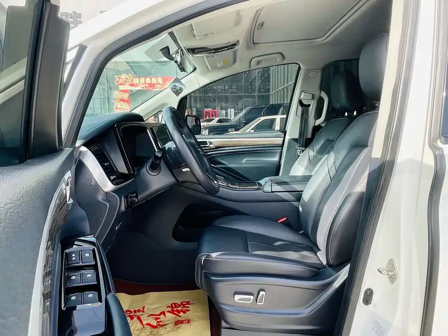 GAC Trumpchi M8