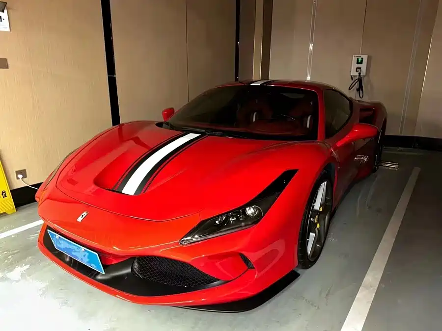 Ferrari F8