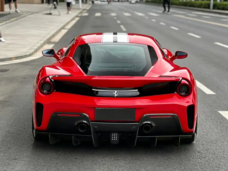 Ferrari 488