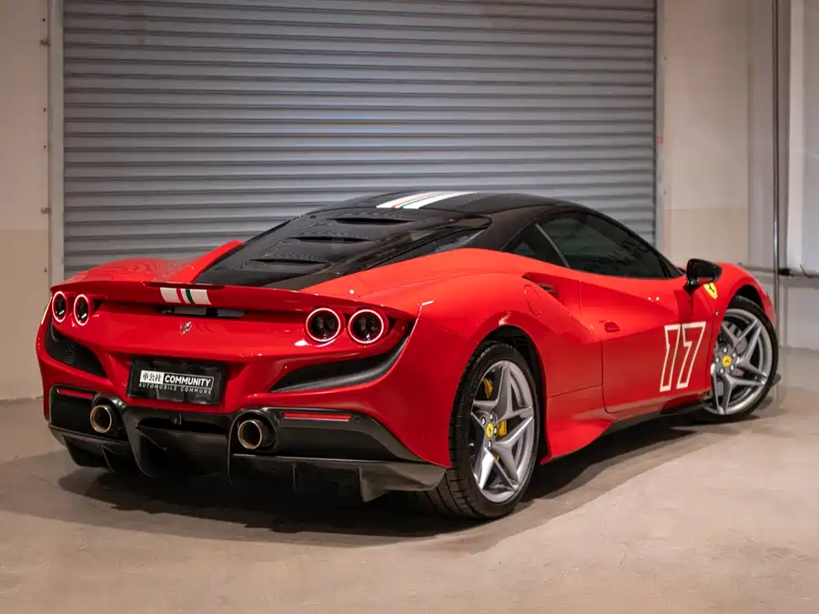 Ferrari F8