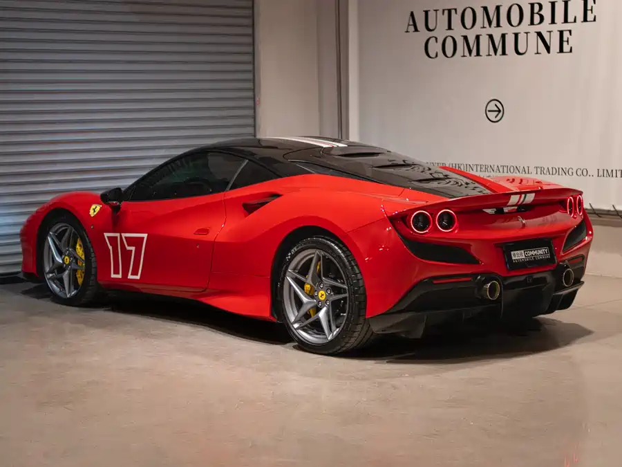 Ferrari F8