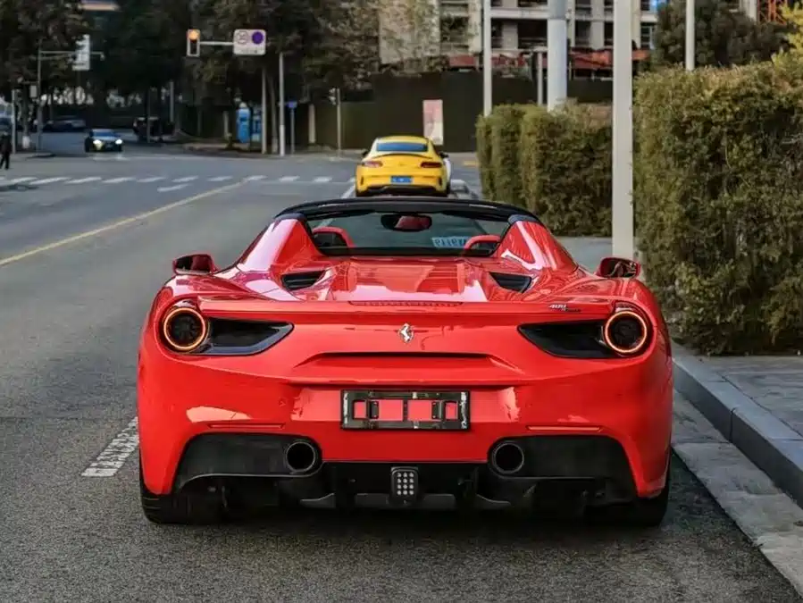Ferrari 488