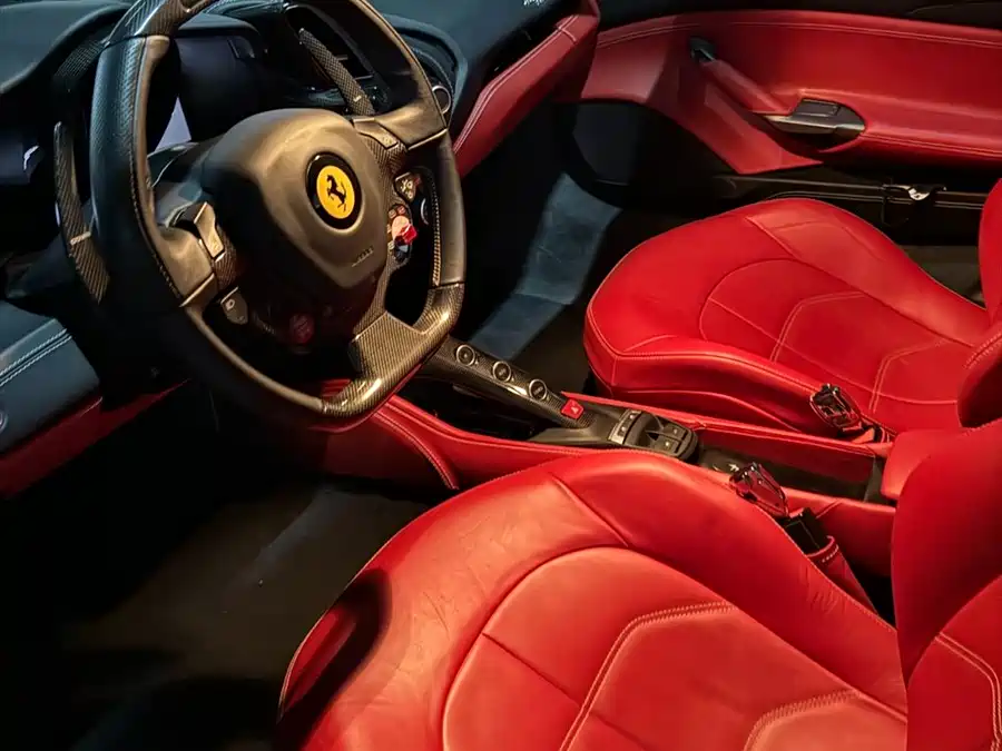 Ferrari 488