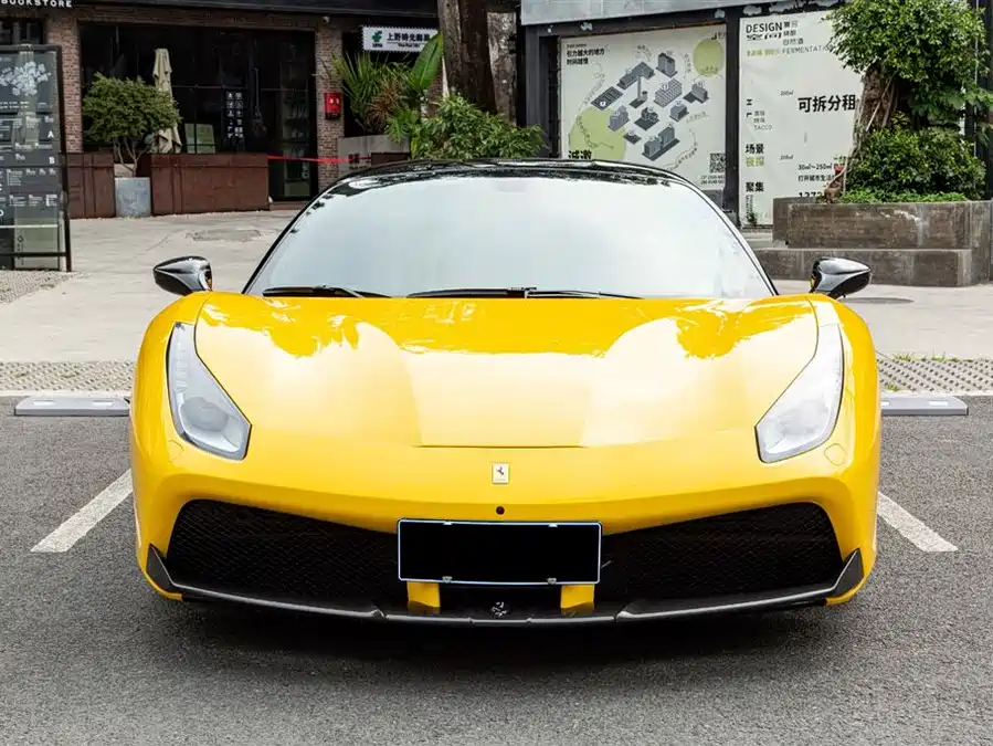 Ferrari 488