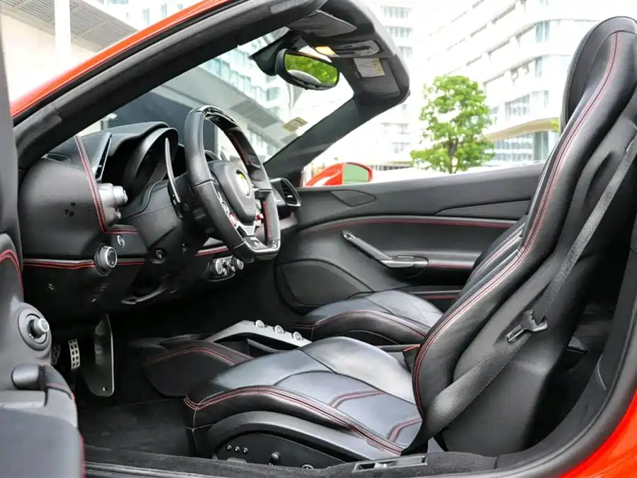 Ferrari 488
