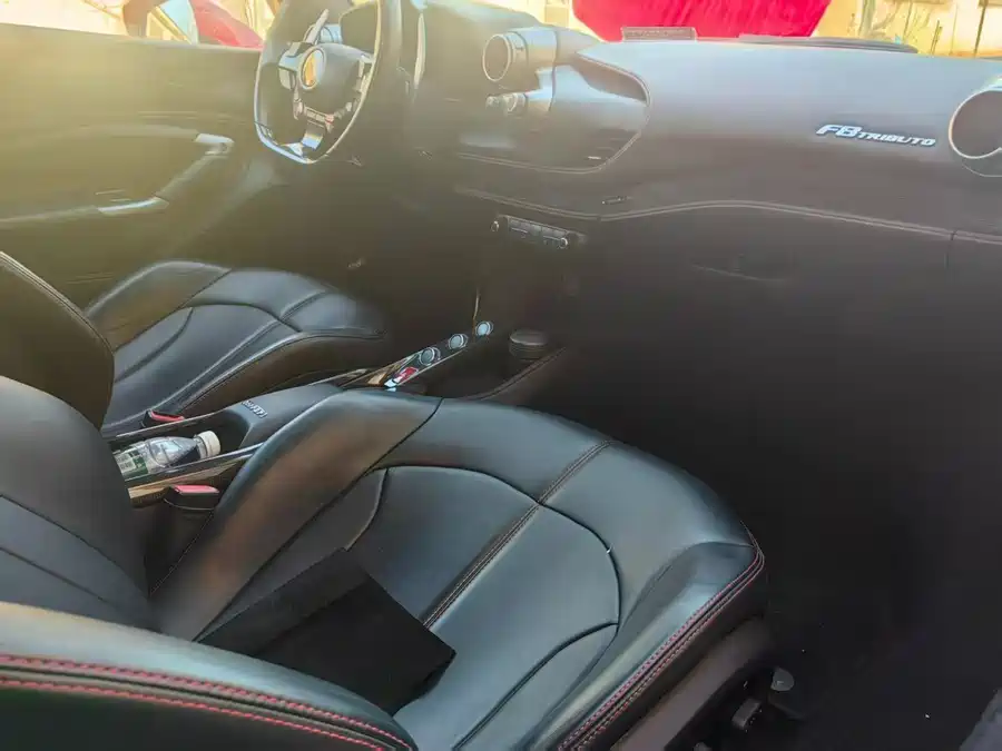 Ferrari F8