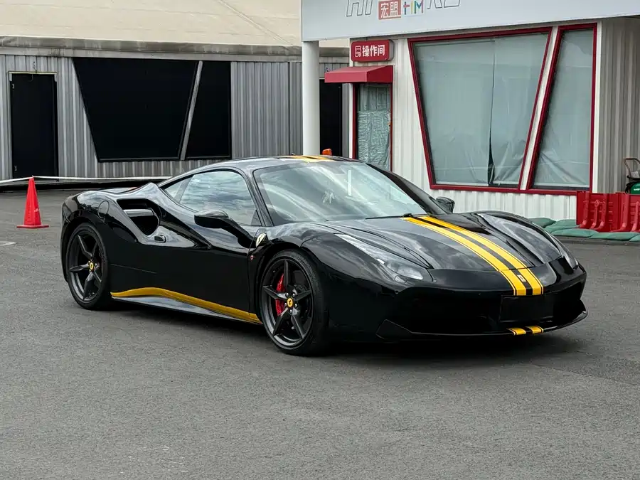 Ferrari 488