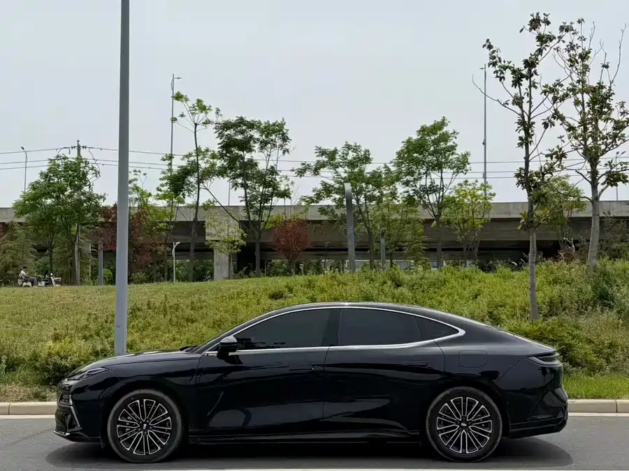 Geely Galaxy Star 8