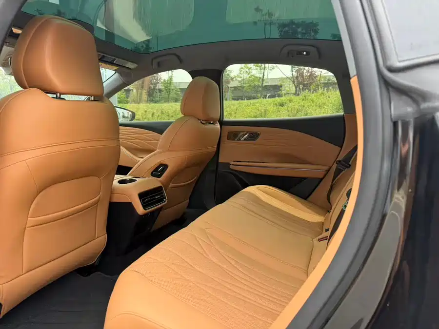 Geely Galaxy Star 8