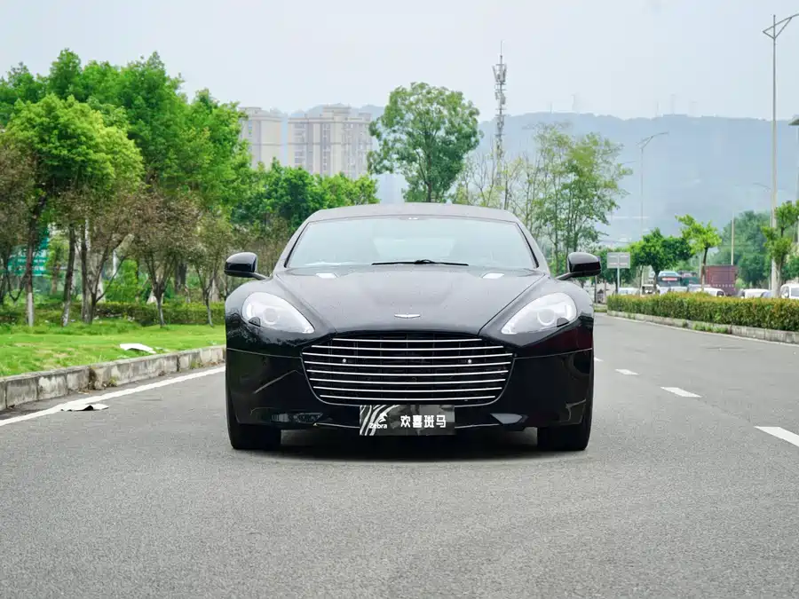 Aston Martin Rapide