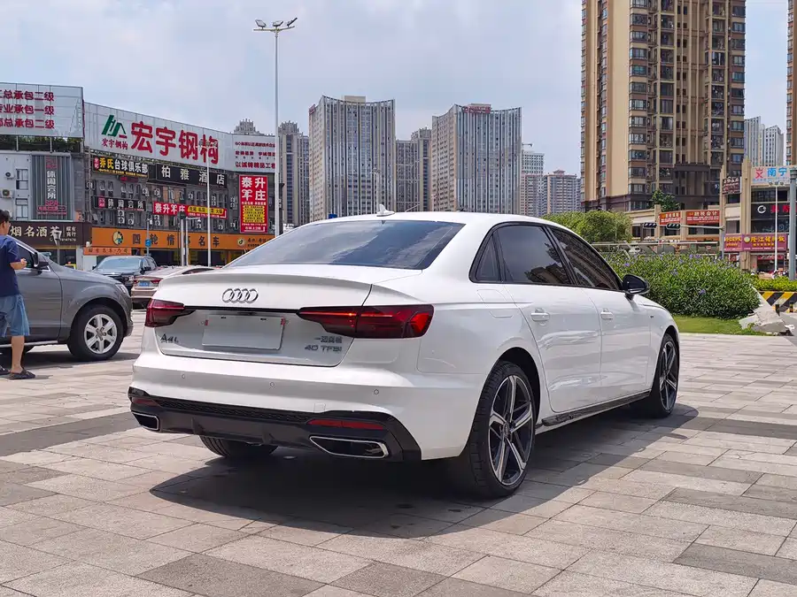 Audi A4L