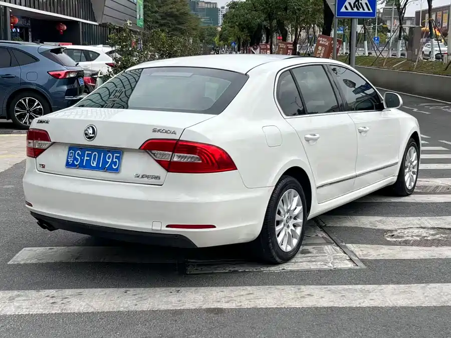 Skoda SuperB