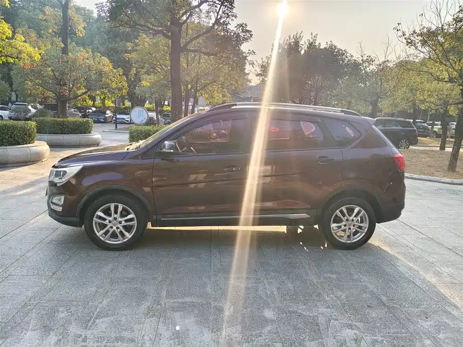 Baojun 560