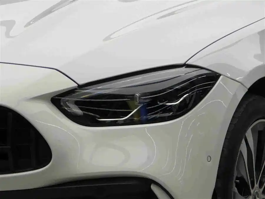 Mercedes Benz C-class new energy