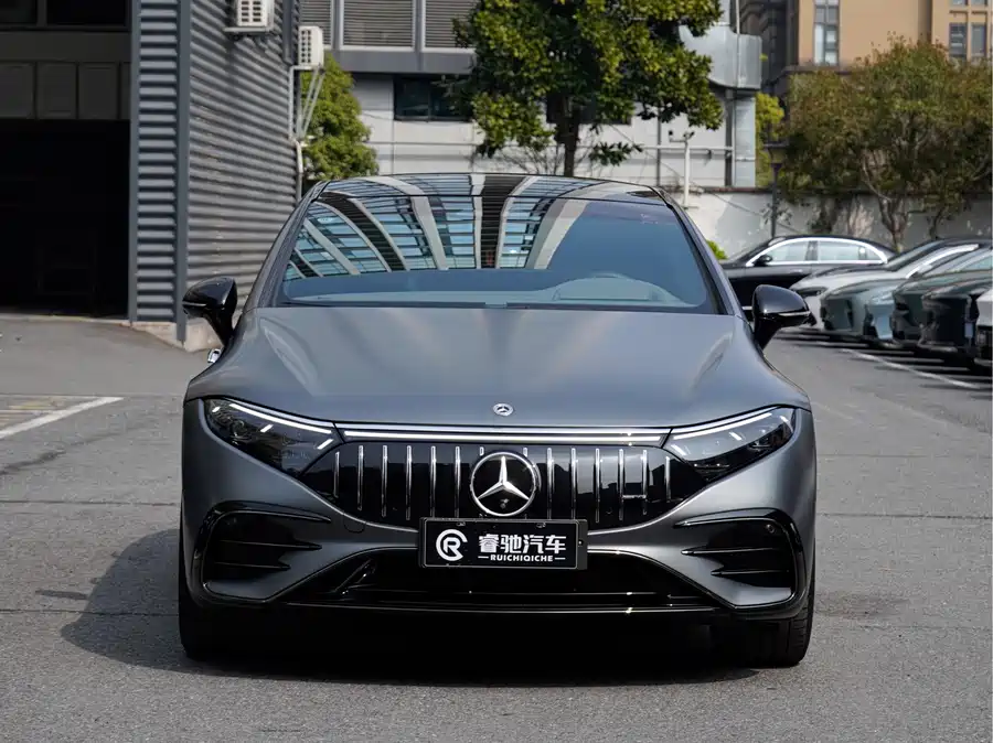 Mercedes Benz EQS AMG