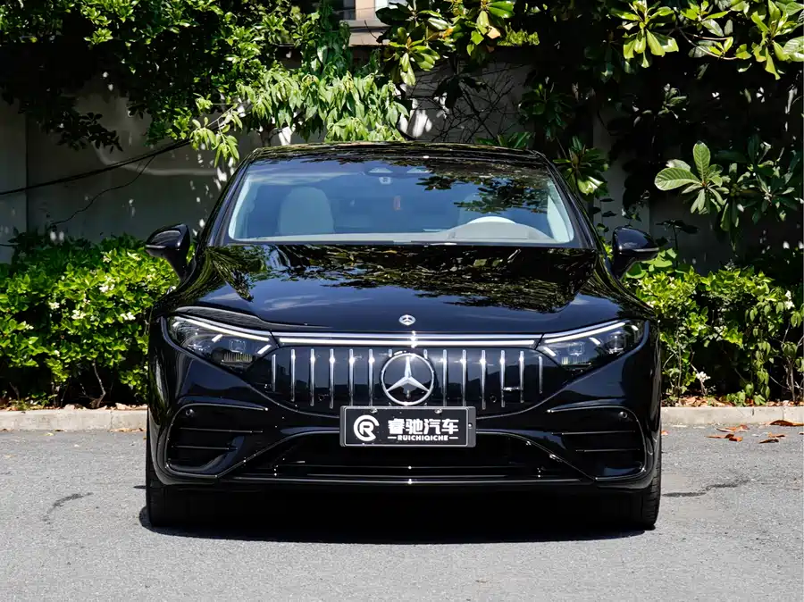 Mercedes Benz EQS AMG