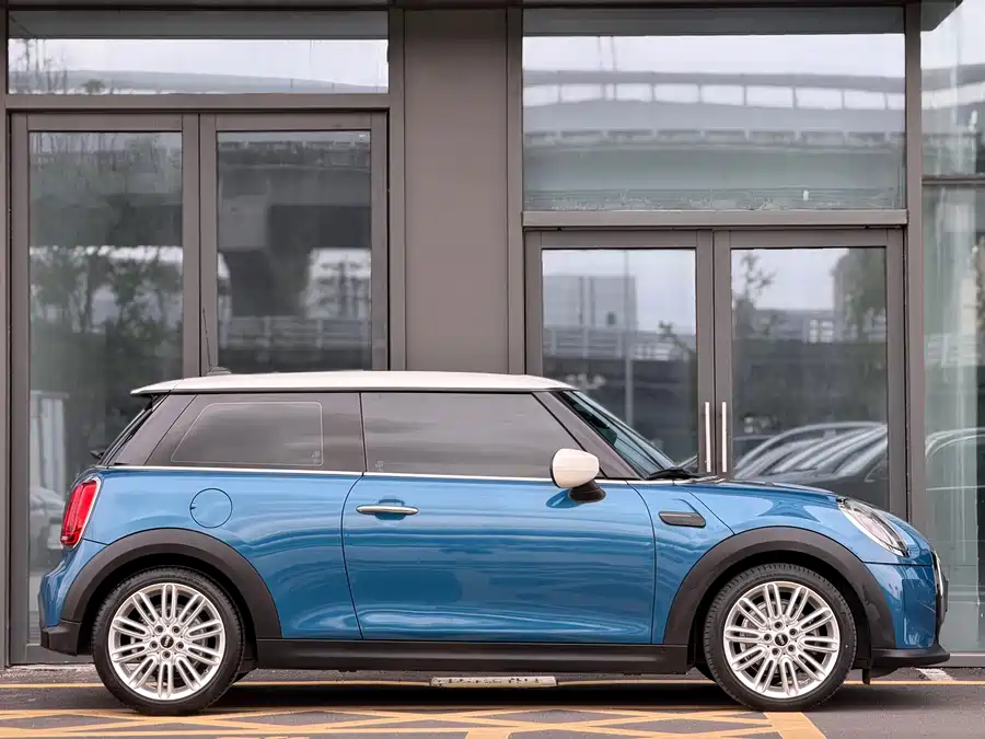 MINI 