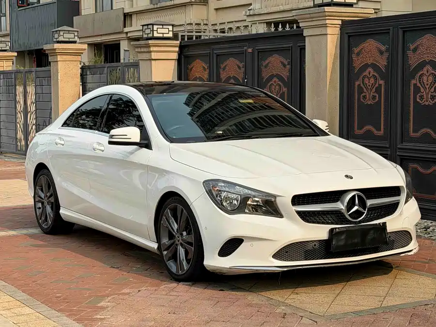 Mercedes-Benz CLA