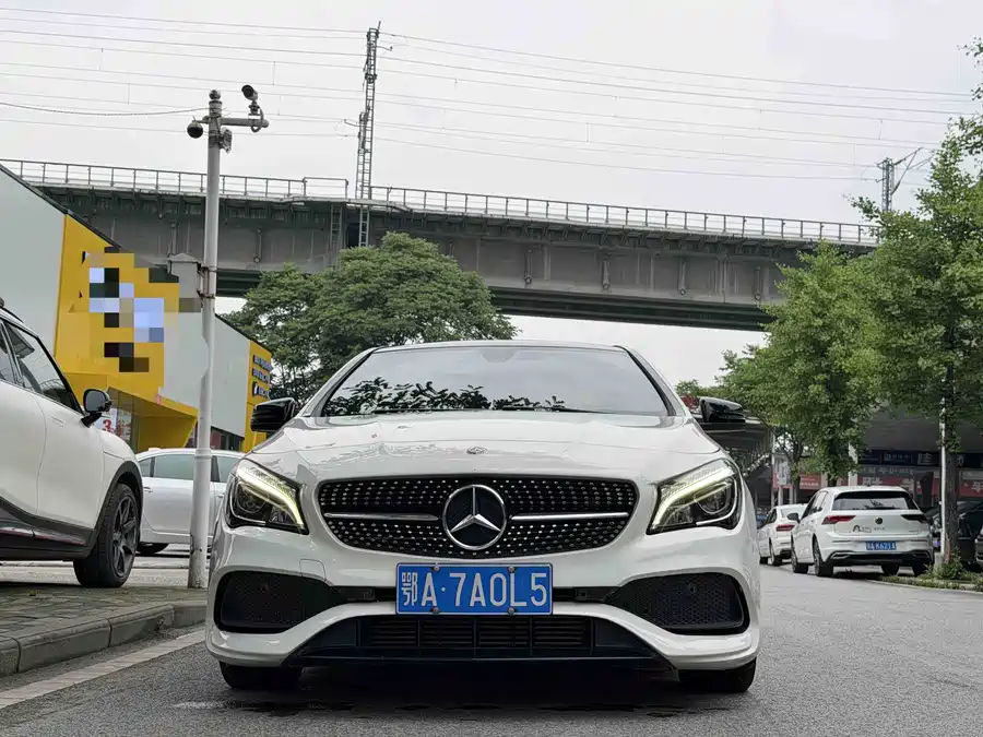 Mercedes-Benz CLA