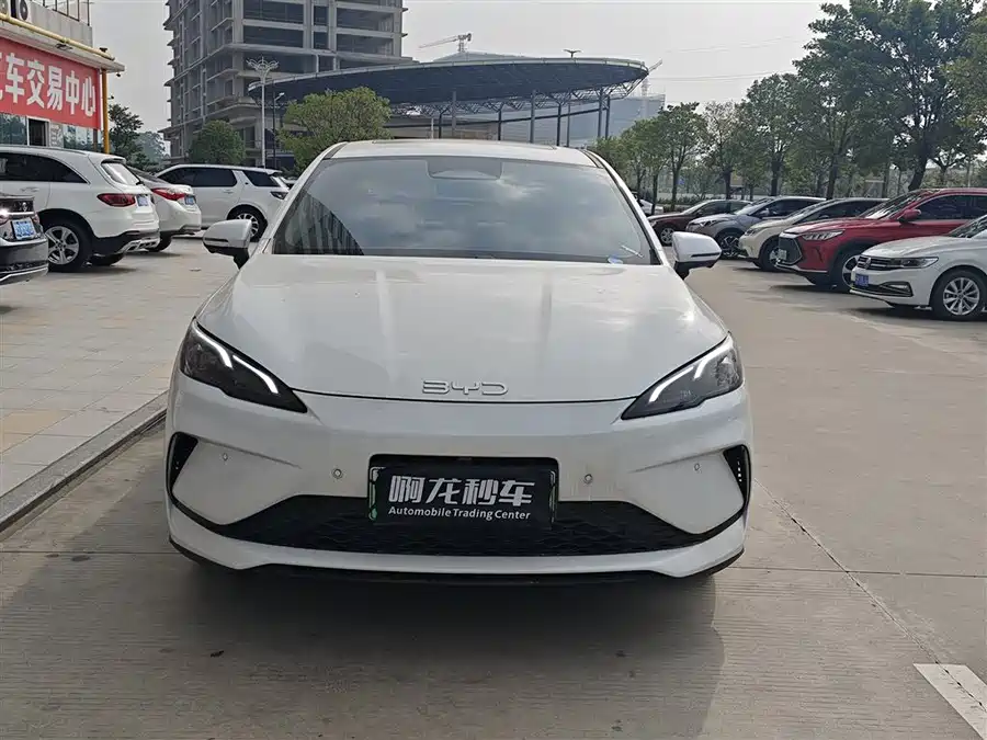 BYD seal 05 DM-i