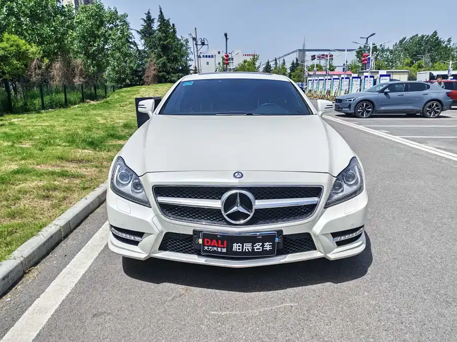 Mercedes Benz CLS