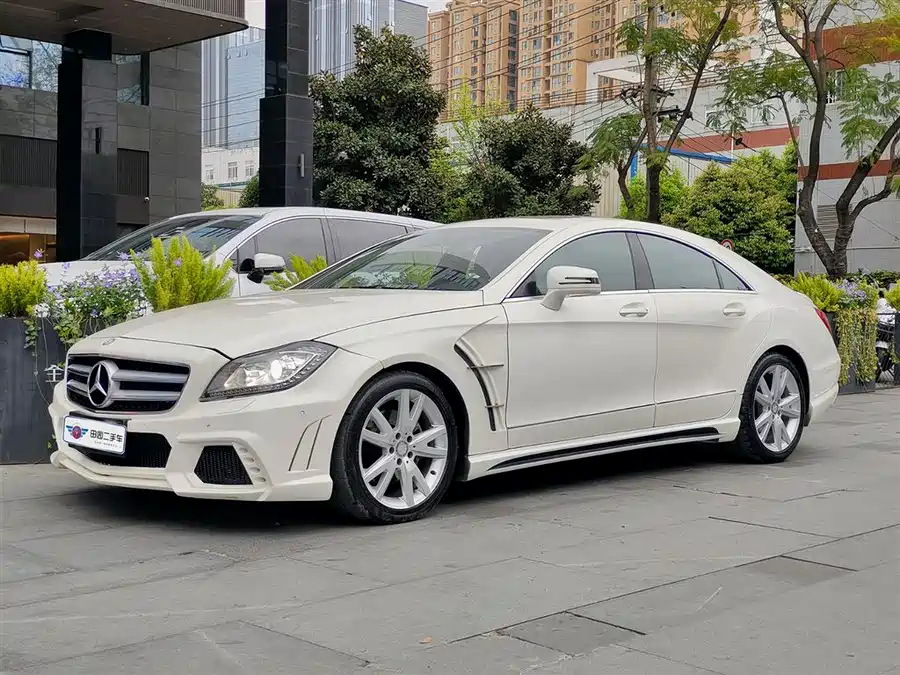 Mercedes Benz CLS
