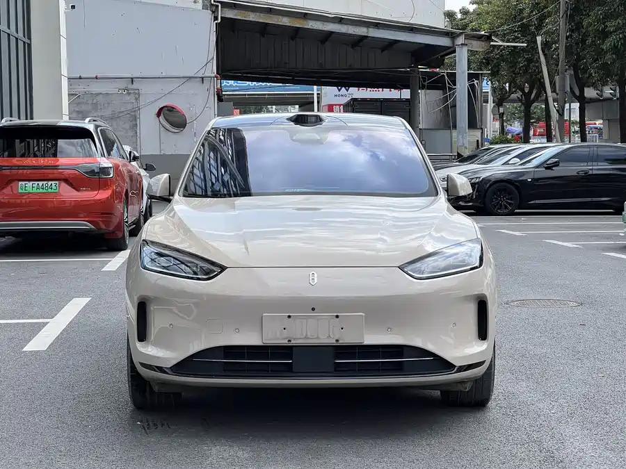 AITO Wenjie M5