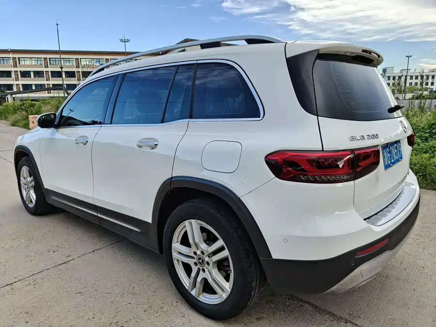 Mercedes Benz GLB
